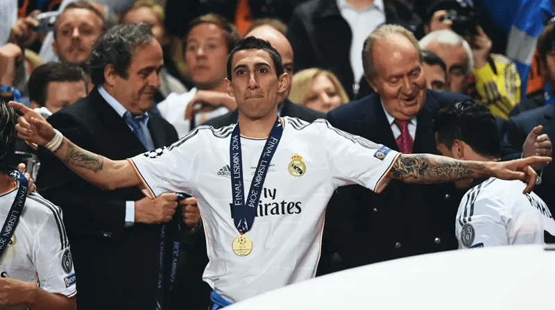 Khoảnh khắc vỡ òa của Real Madrid khi hoàn tất giấc mơ "La Décima" vĩ đại tại Lisbon.